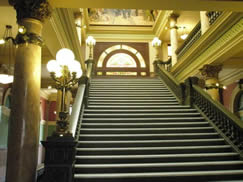Capitol - MT